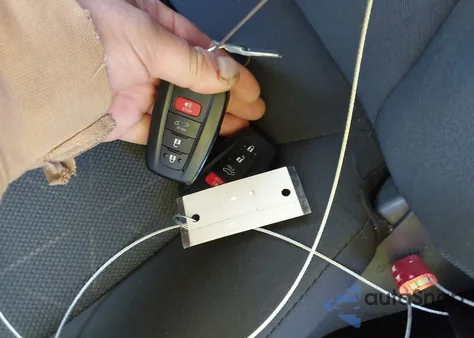 2025 Toyota Rav4 Hybrid Xle из США, поврежденный, VIN JTMRWRFV6SD317001